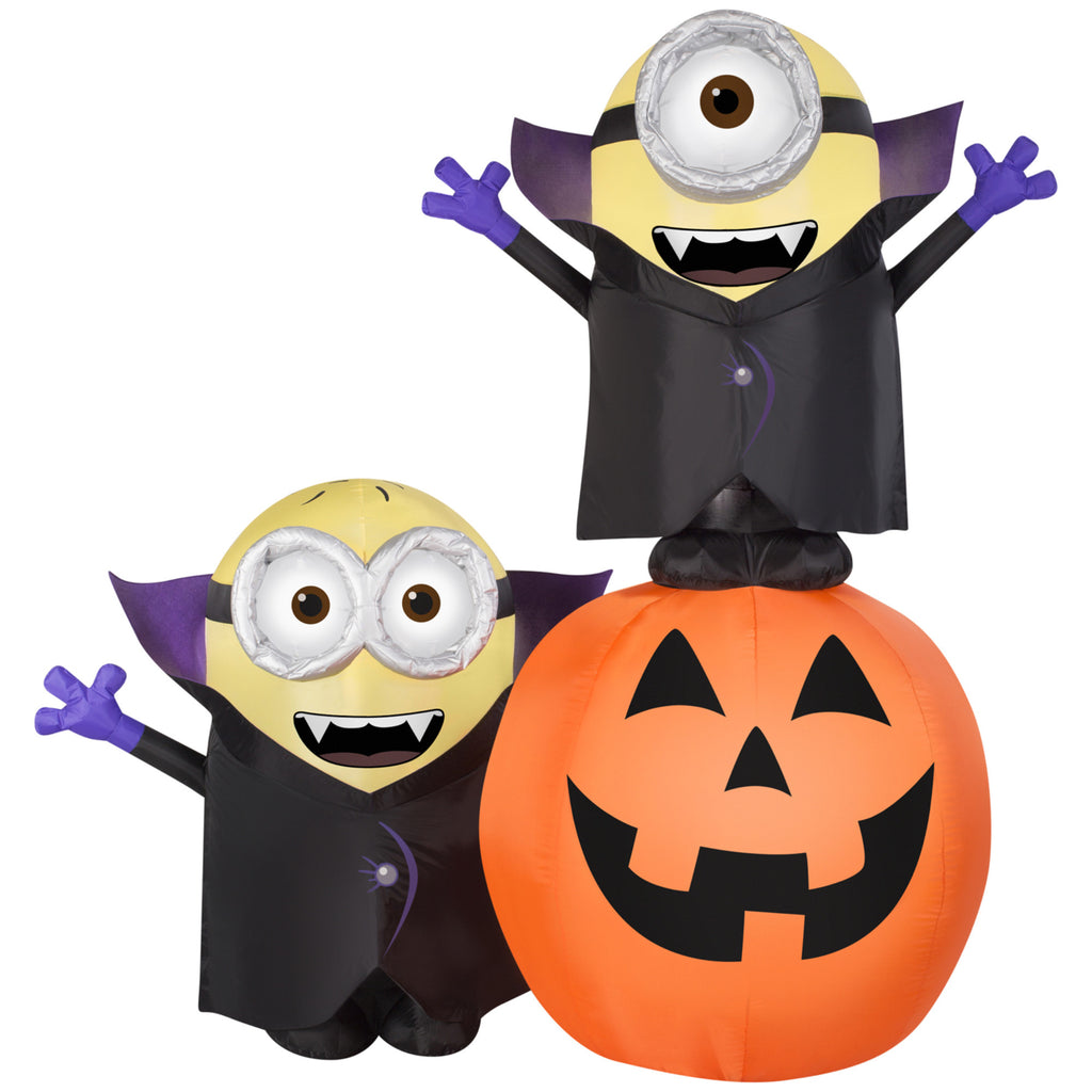 Gone Batty Minions with Pumpkin Scene